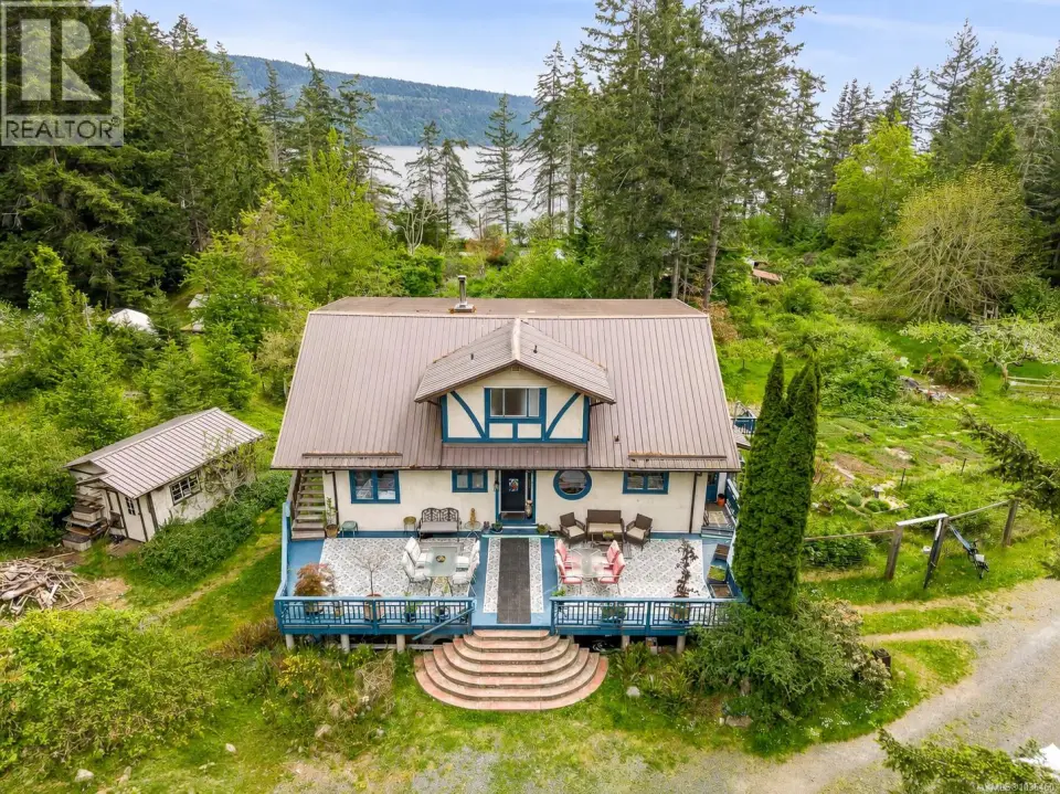 9510 McFarlane Rd, Denman Island