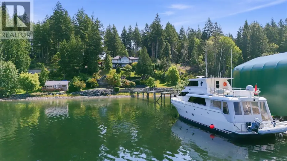 1157 West Rd, Quadra Island
