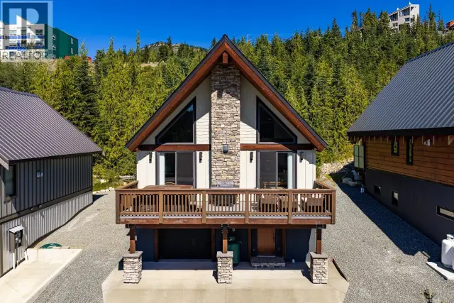 880 Cruikshank Ridge
