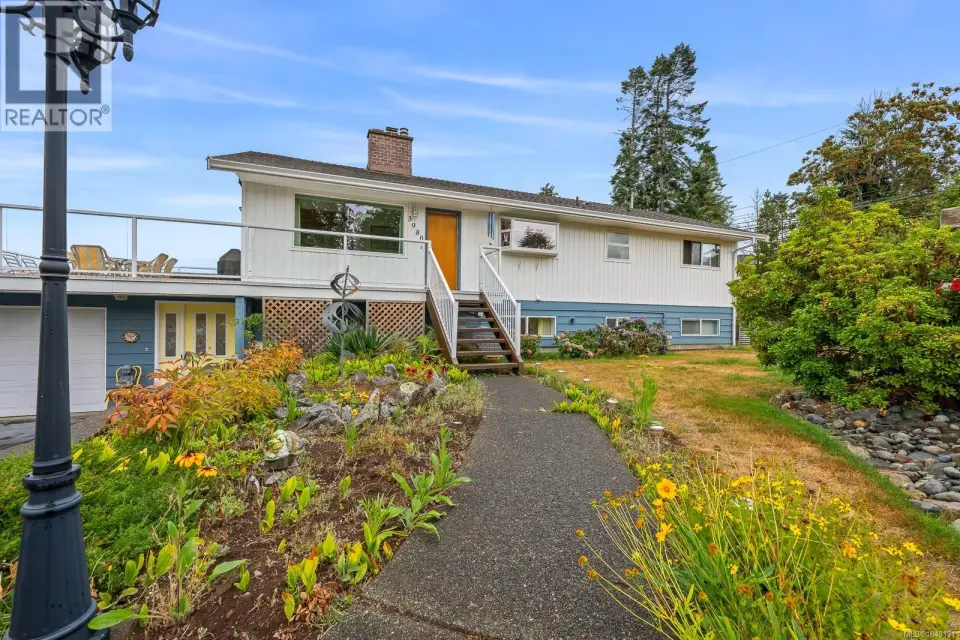 3980 Dillman Rd, Campbell River