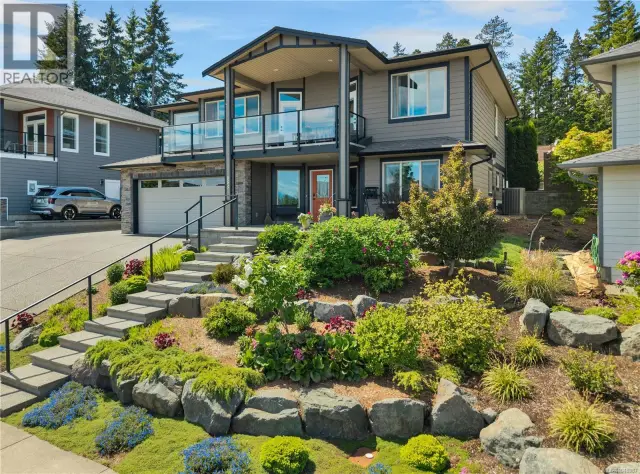 885 Timberline Dr