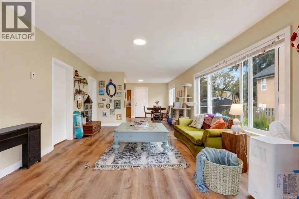 2807 Windermere Ave, Cumberland