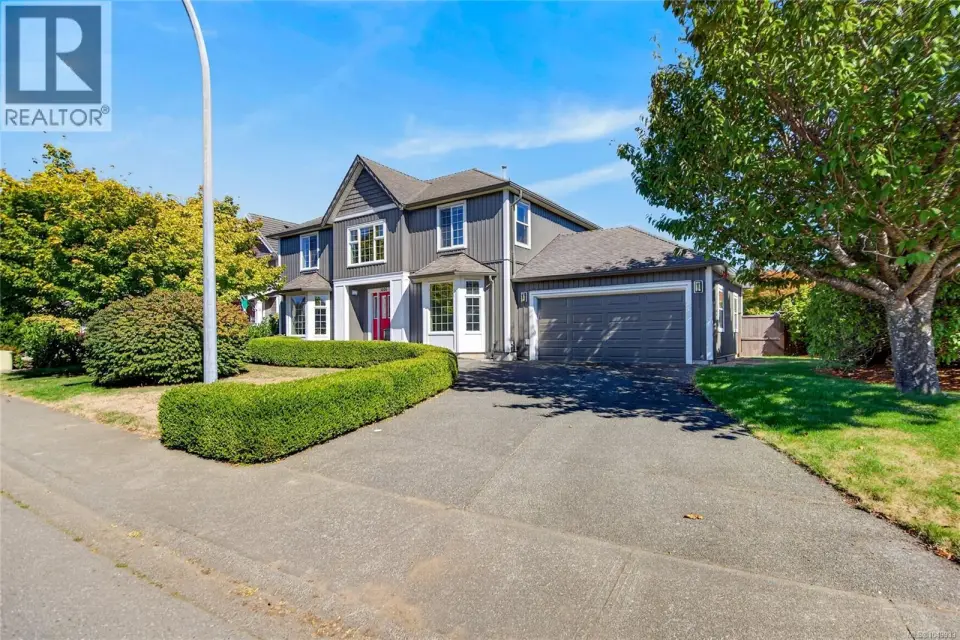 1000 Kingsley Cres, Comox