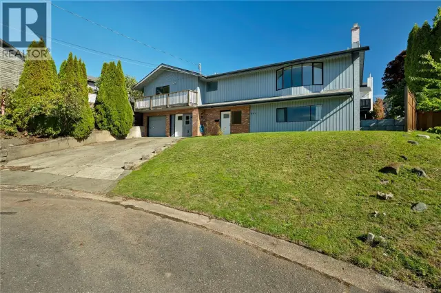 531 Savary Cres