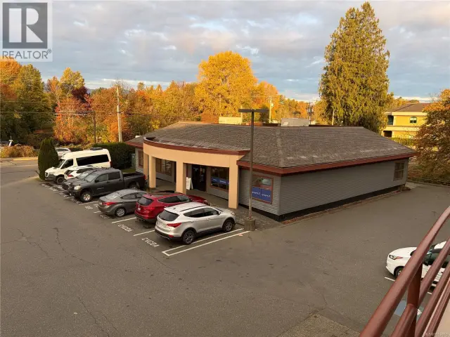 211C 750 Comox Rd